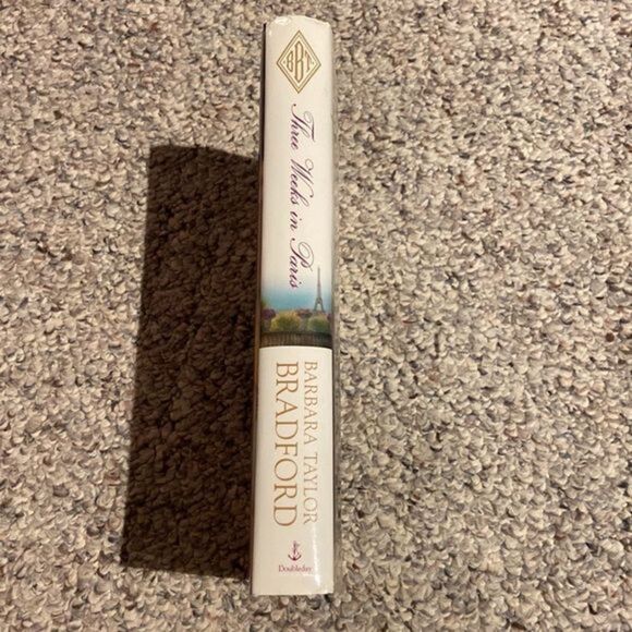 🔥3-$10🔥 Barbara Taylor Bradford Three Weeks in Paris - Picture 3 of 4